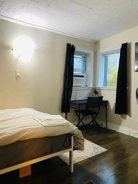 Lovely III 3 Bedrooms Apartment Space Share East York A Room Toronto